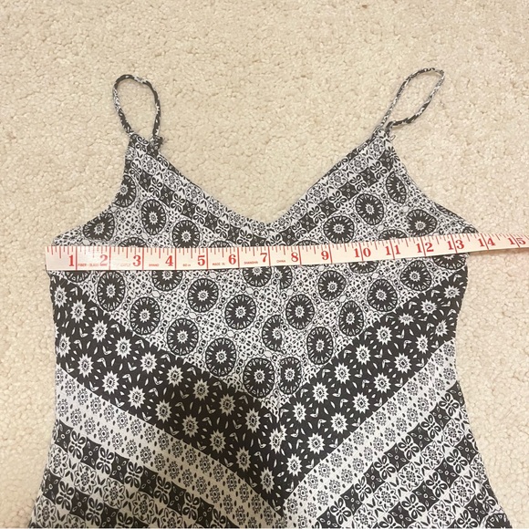 Abstract Festival Black White Lace Patterned High-Low Dress Size S - Picture 6 of 9